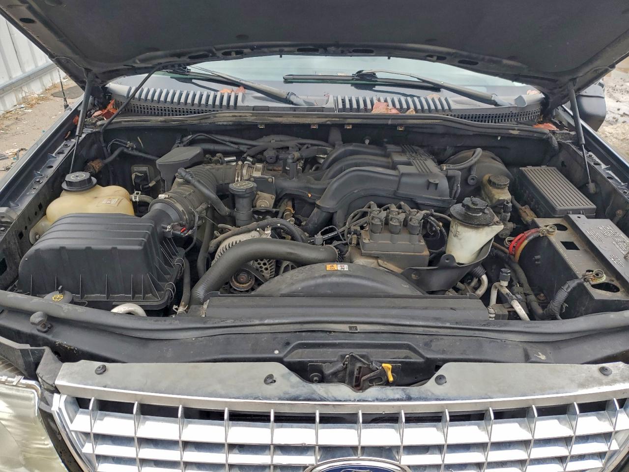 2004 Ford Explorer Xlt VIN: 1FMZU63E84ZB35701 Lot: 94122635