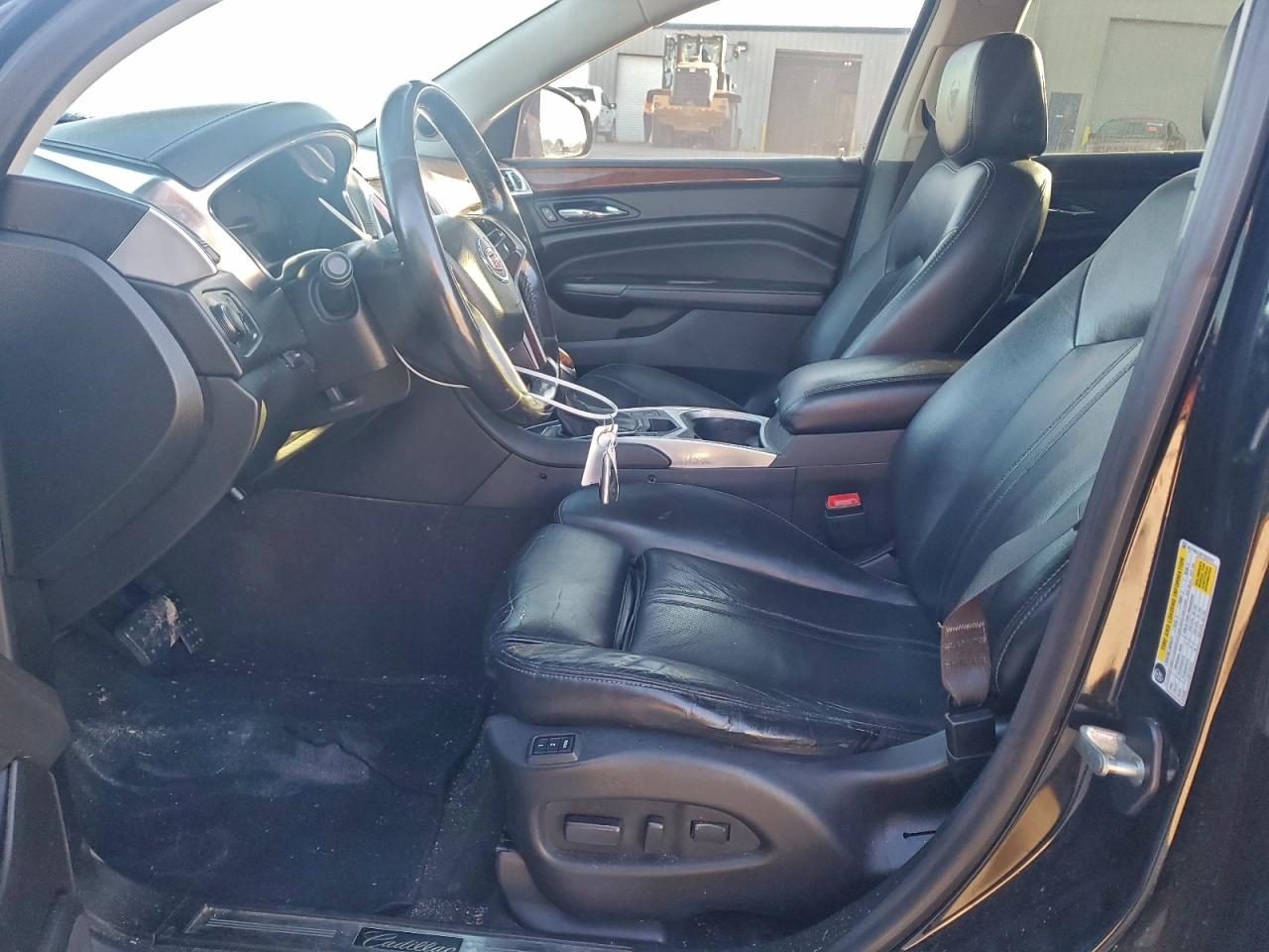 2015 Cadillac Srx Luxury Collection VIN: 3GYFNEE32FS523141 Lot: 92309735