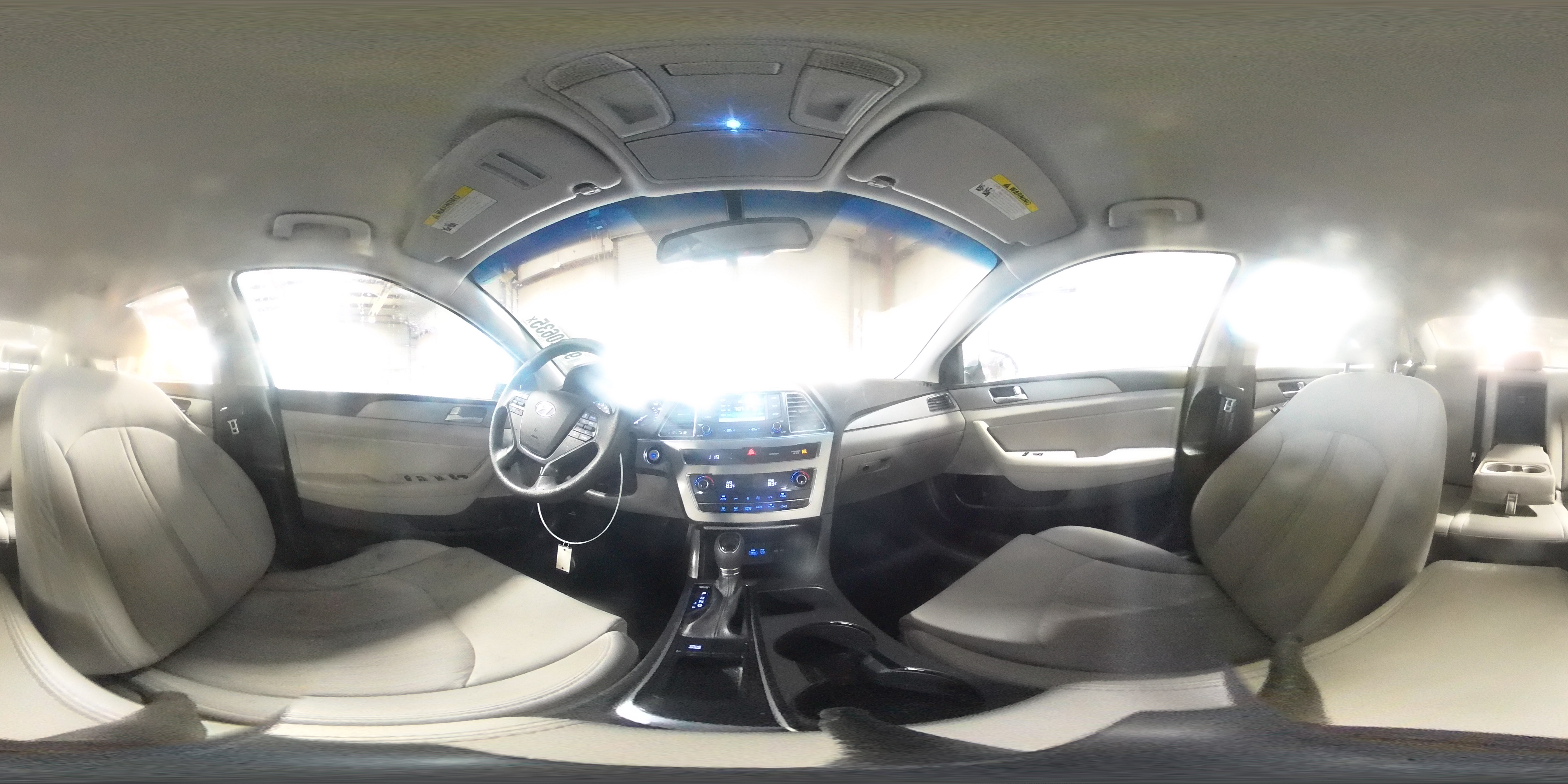 2016 Hyundai Sonata Hybrid VIN: KMHE24L17GA016496 Lot: 93820635