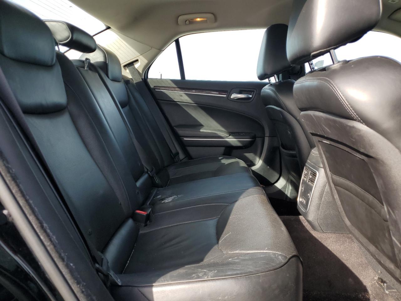 2019 Chrysler 300 Limited VIN: 2C3CCAEG5KH505549 Lot: 92415075