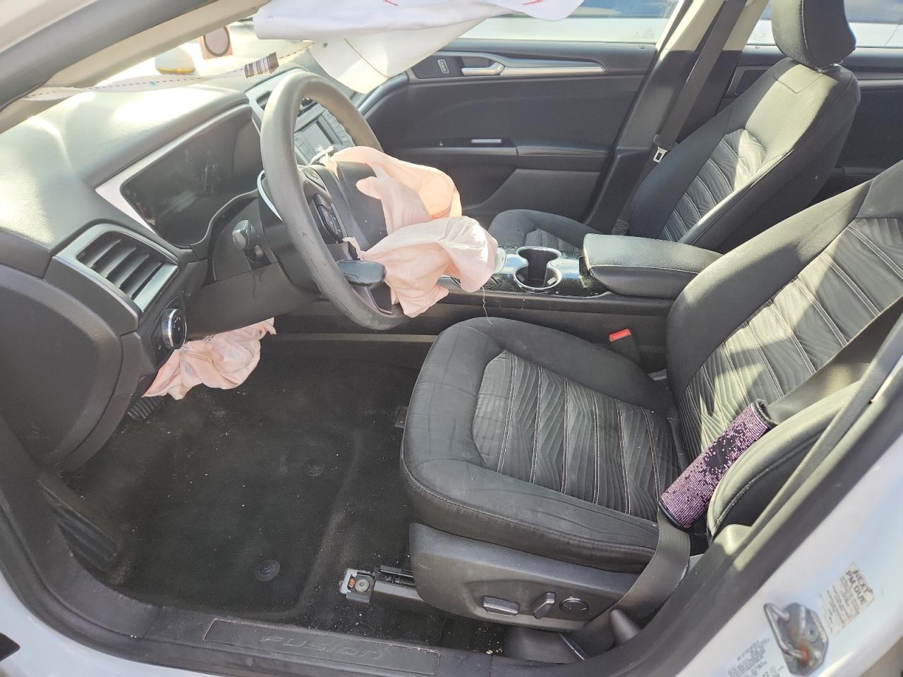 2016 Ford Fusion Se VIN: 3FA6P0H71GR217533 Lot: 92016365