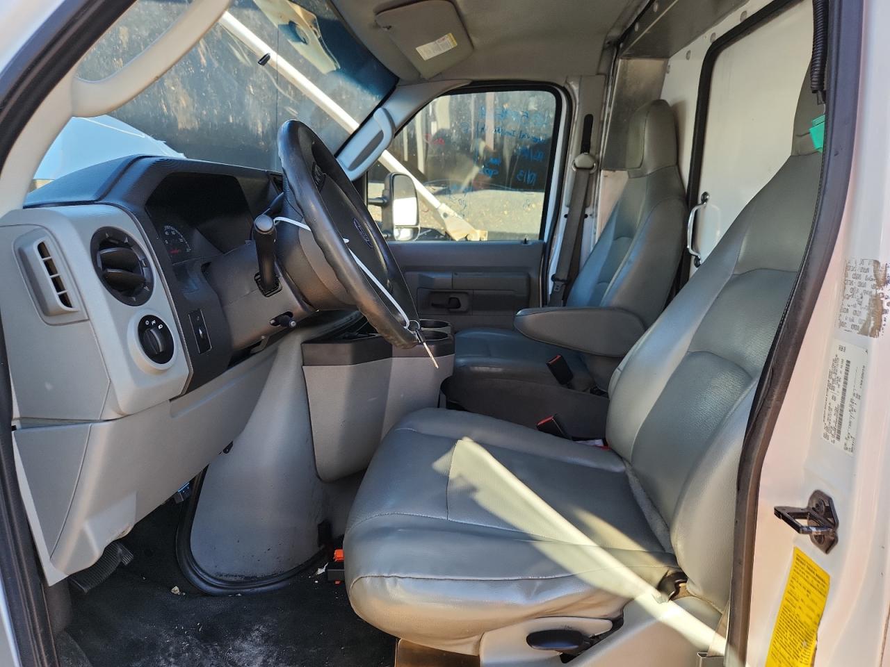 2019 Ford Econoline E350 Super Duty Cutaway Van VIN: 1FDWE3FS6KDC00202 Lot: 91055455