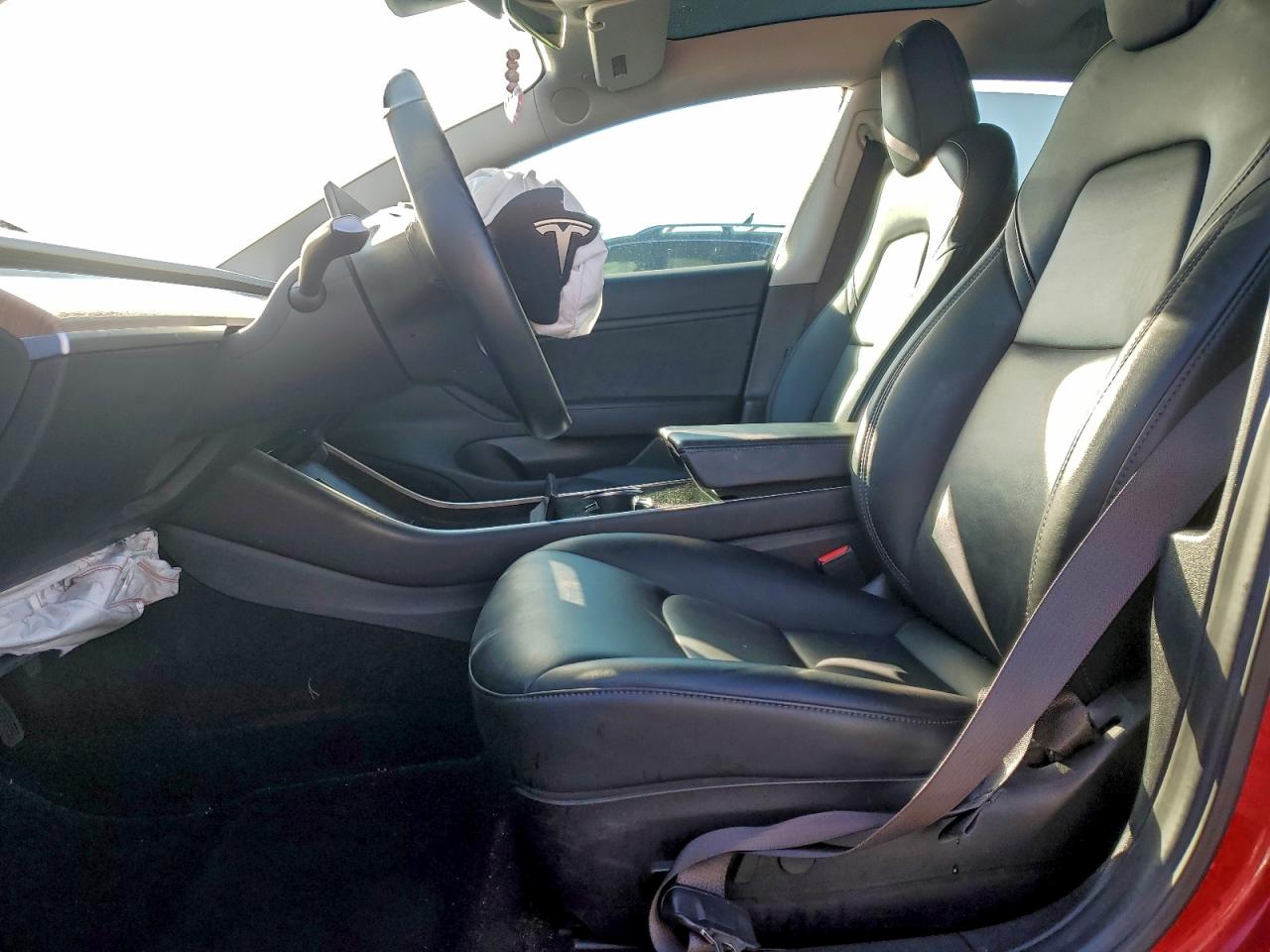 2018 Tesla Model 3 VIN: 5YJ3E1EA8JF048922 Lot: 93477235