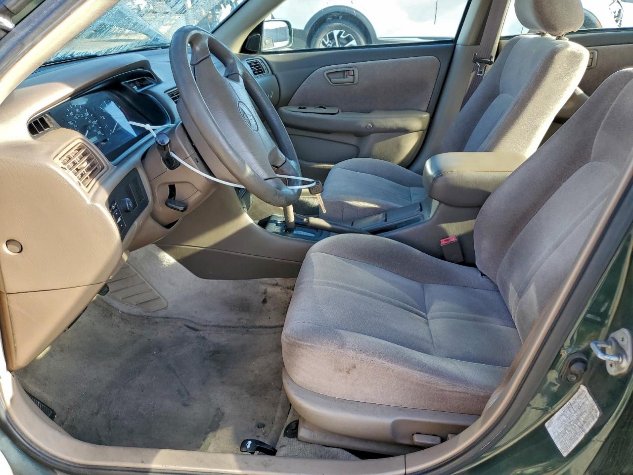 1999 Toyota Camry Le VIN: JT2BG22K0X0375971 Lot: 93877425