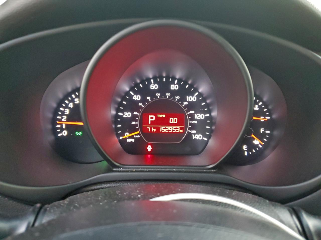 2016 Kia Soul + VIN: KNDJP3A52G7375921 Lot: 94102345