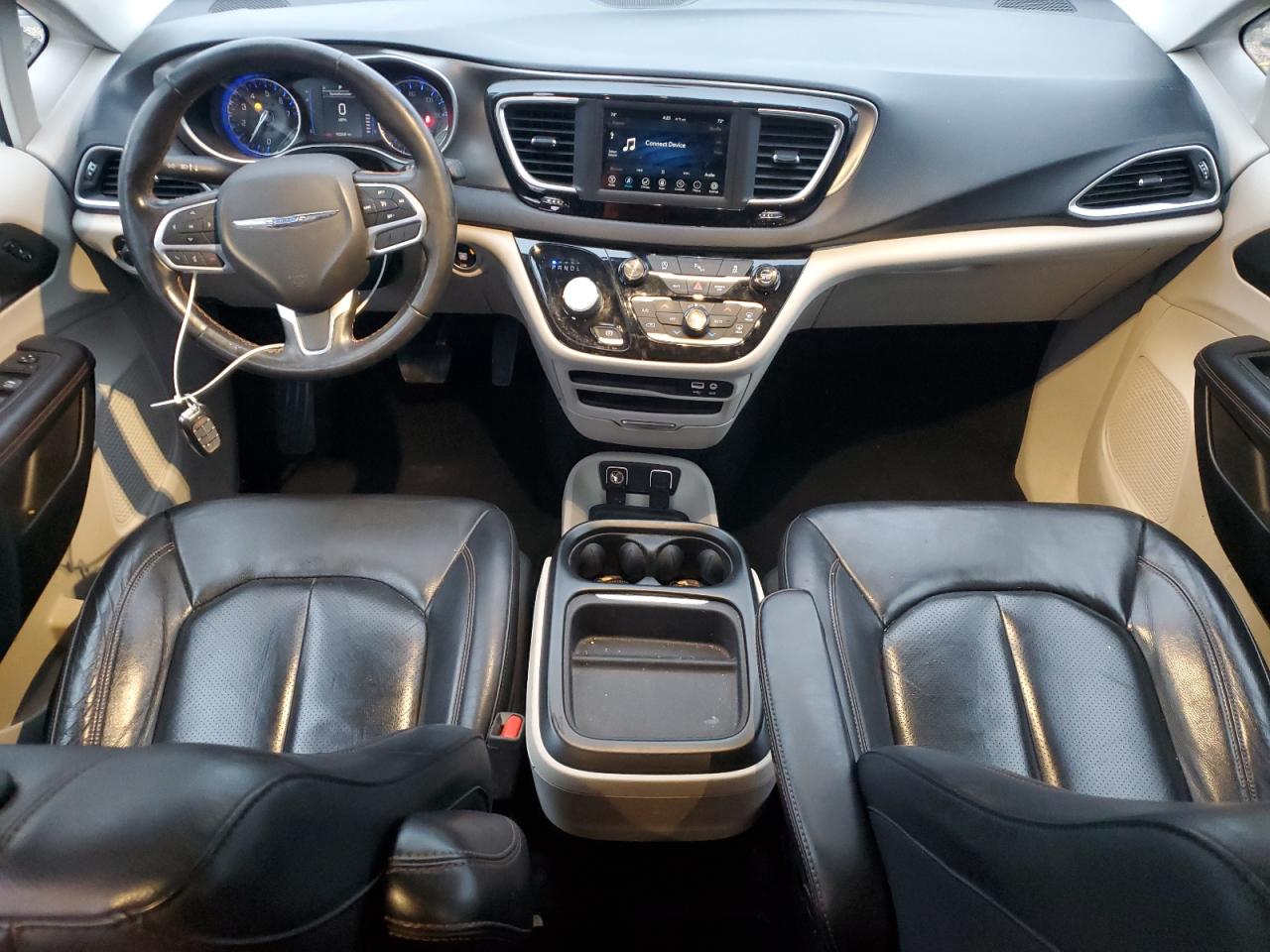 2020 Chrysler Pacifica Touring L VIN: 2C4RC1BGXLR182928 Lot: 93425845