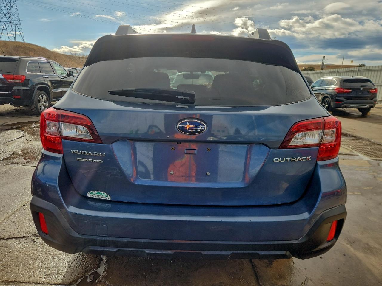 2018 Subaru Outback 2.5I Premium VIN: 4S4BSAFC2J3364197 Lot: 93654445