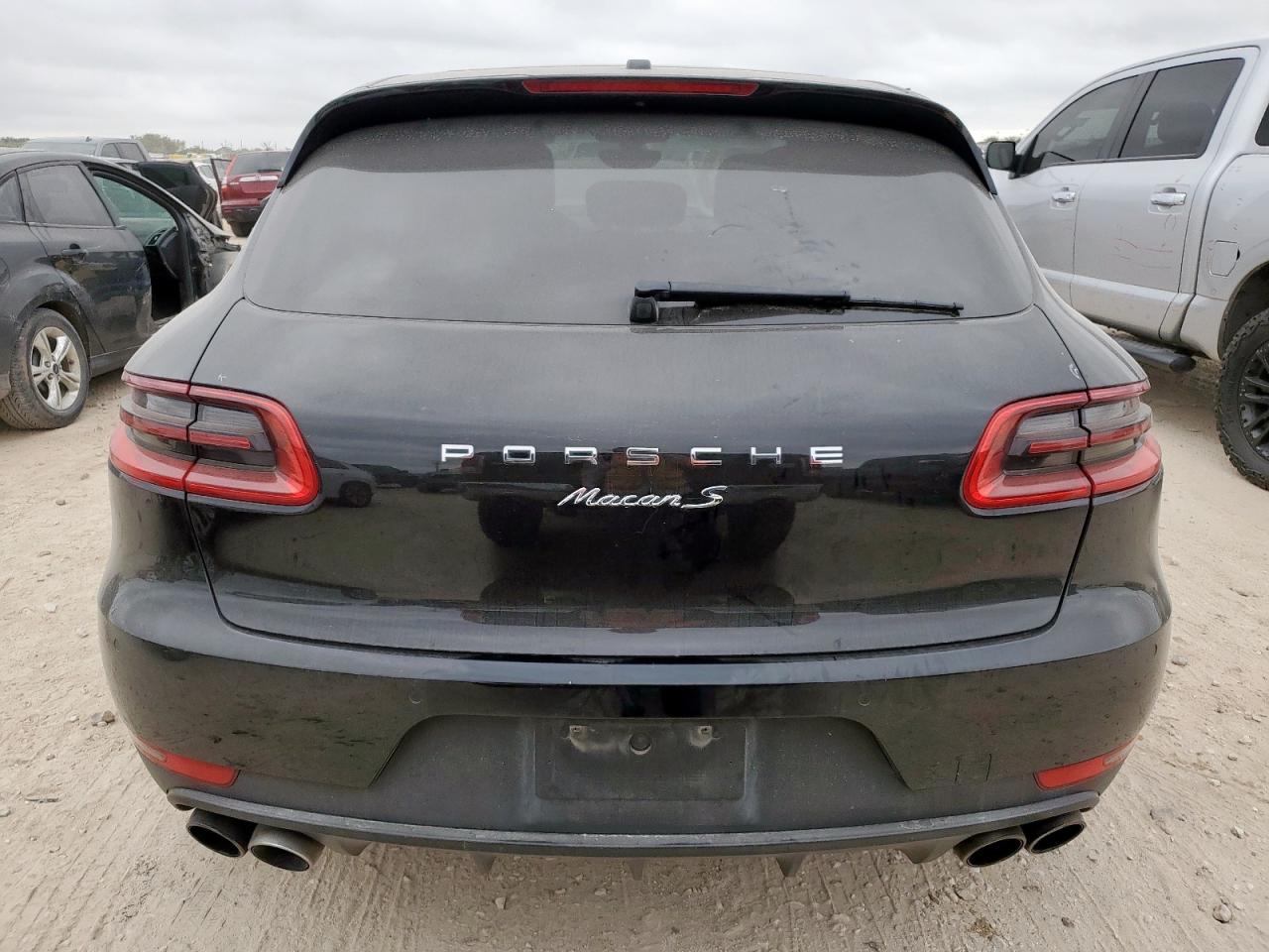 2016 Porsche Macan S VIN: WP1AB2A52GLB46587 Lot: 93404325
