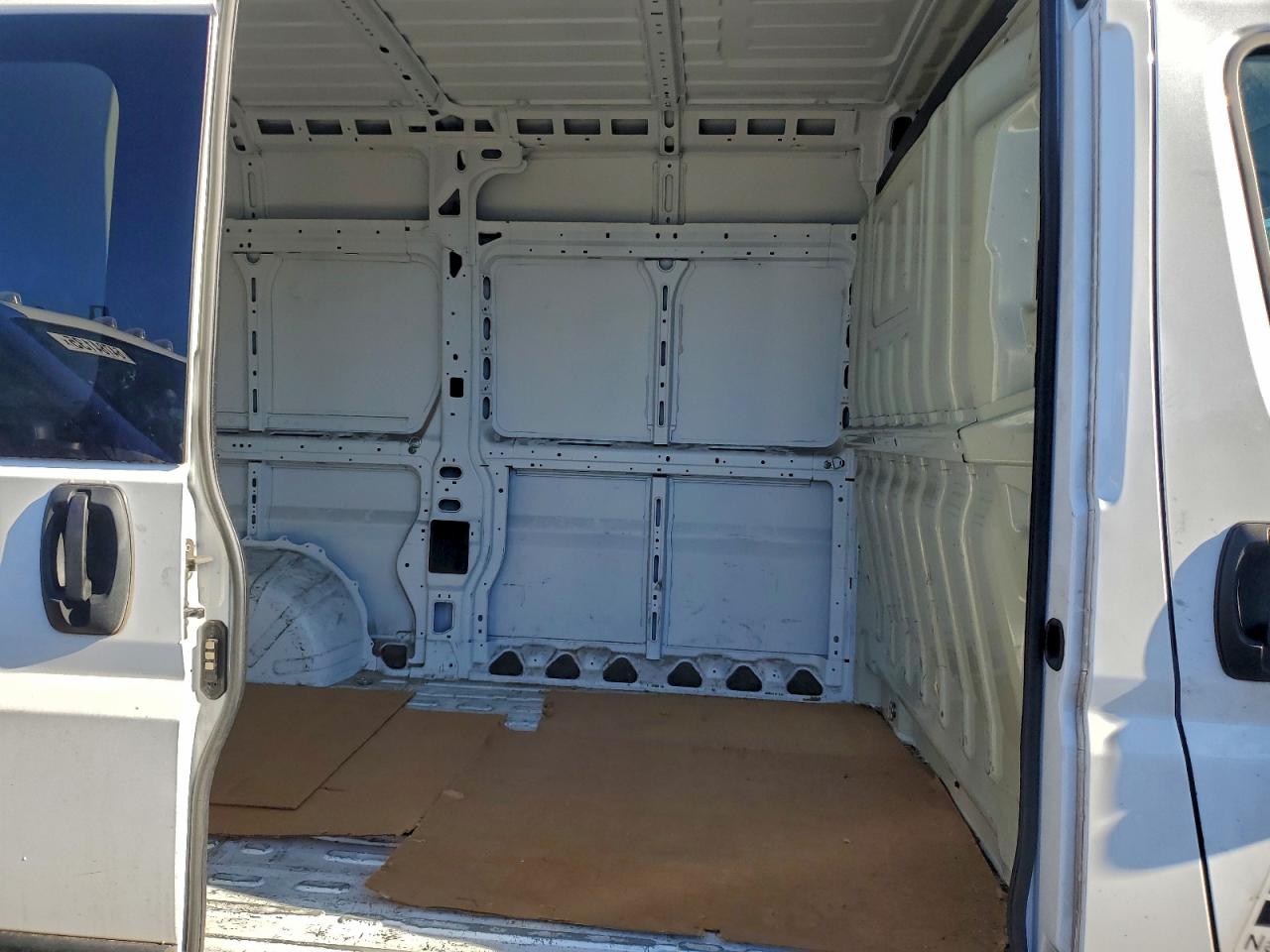 2019 Ram Promaster 1500 Utility / Service Van VIN: 3C6TRVBG1KE518517 Lot: 93734345