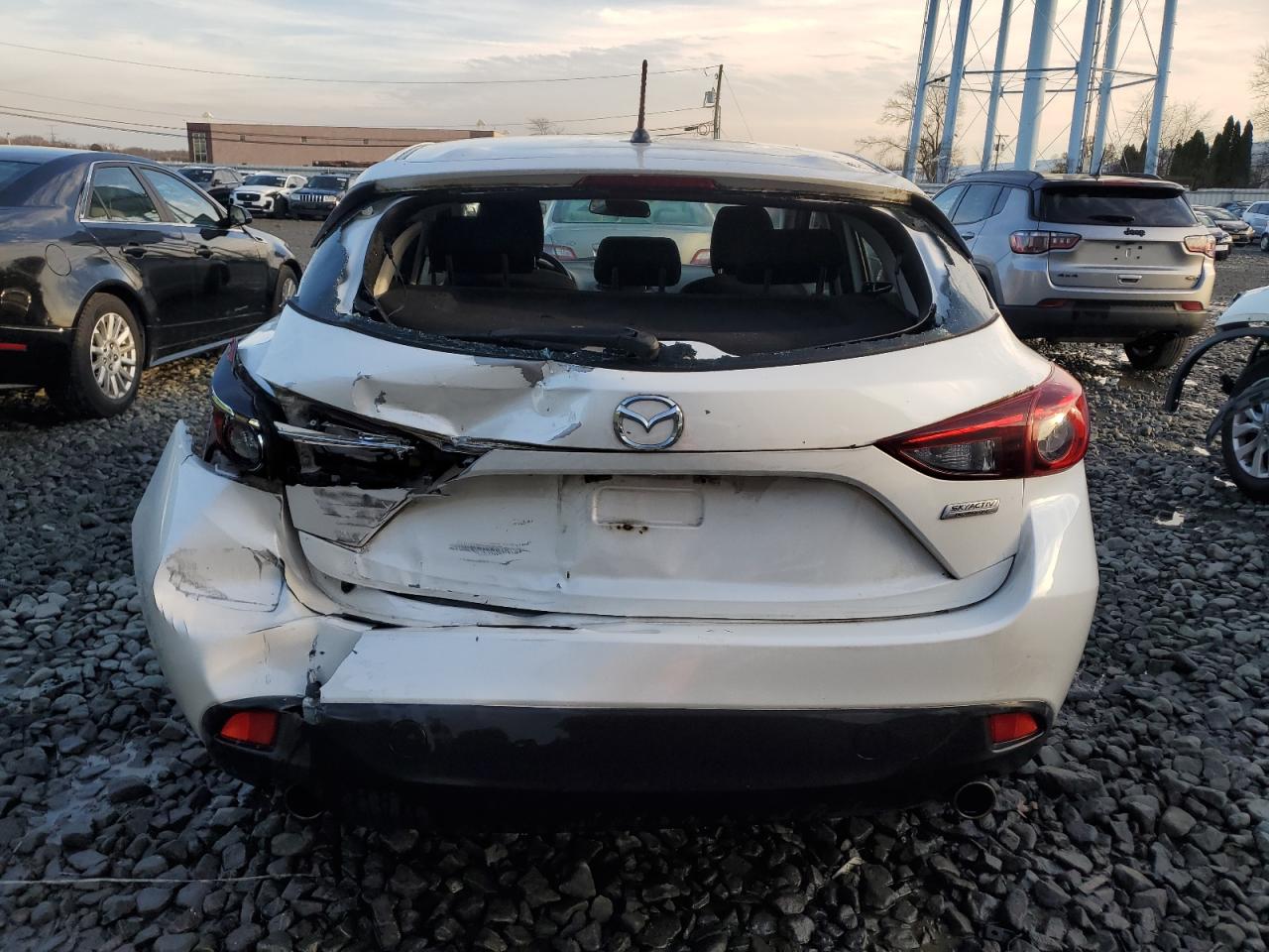 2014 Mazda 3 Touring VIN: JM1BM1L73E1198330 Lot: 93981795