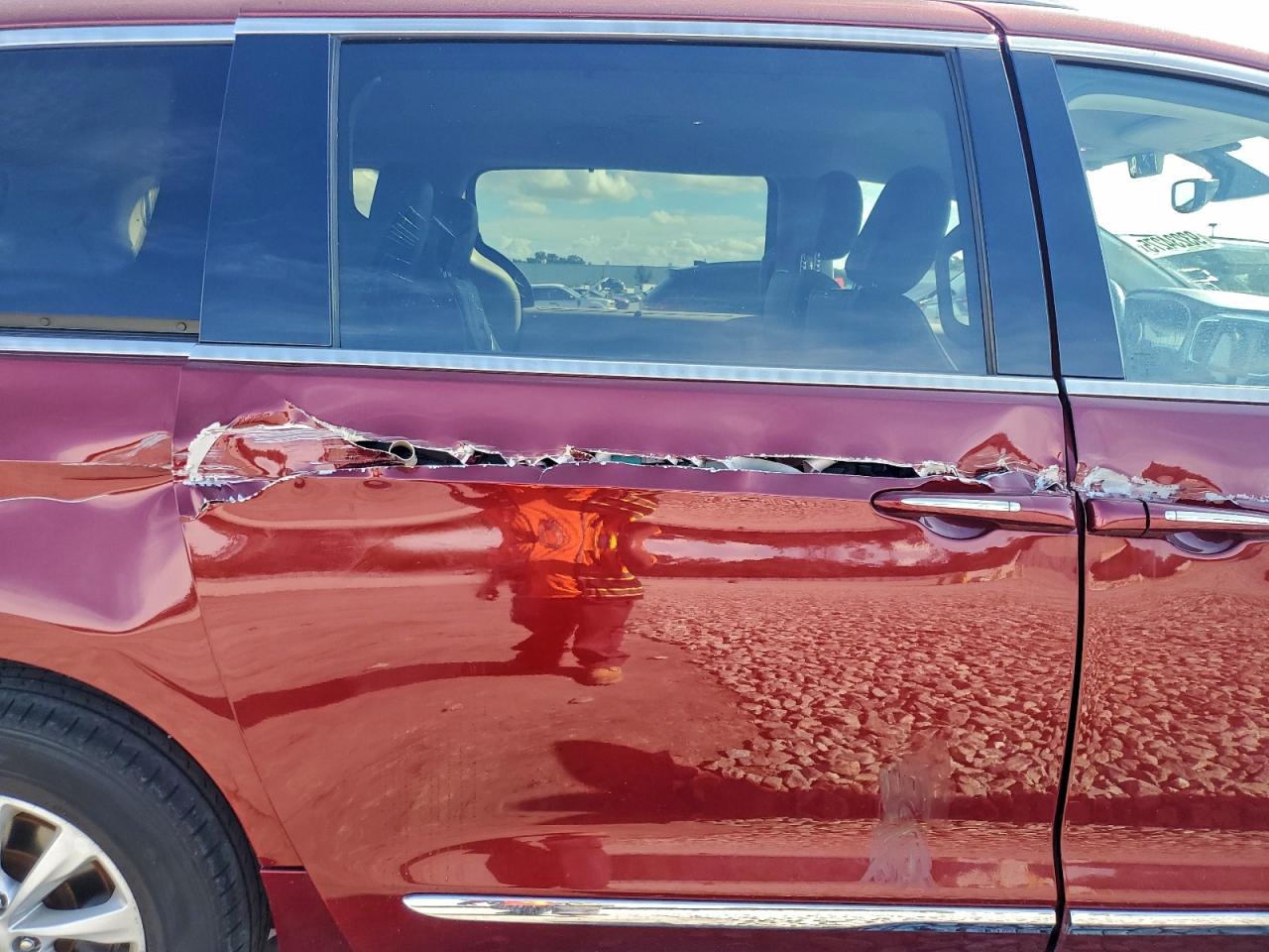 2019 Chrysler Pacifica Touring L VIN: 2C4RC1BG6KR549824 Lot: 93234275