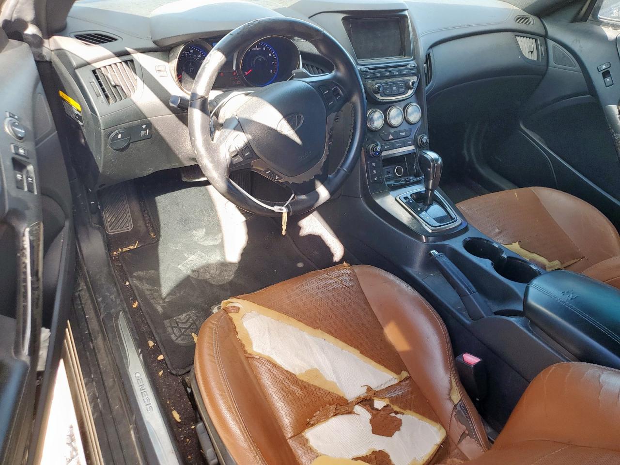 2013 Hyundai Genesis Coupe 3.8L VIN: KMHHU6KJ9DU096821 Lot: 93217755