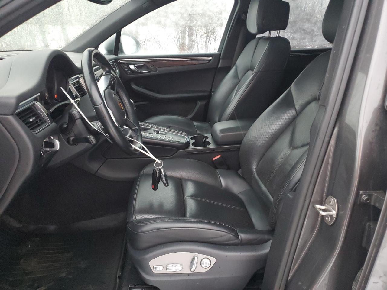 2016 Porsche Macan S VIN: WP1AB2A59GLB54170 Lot: 92876395