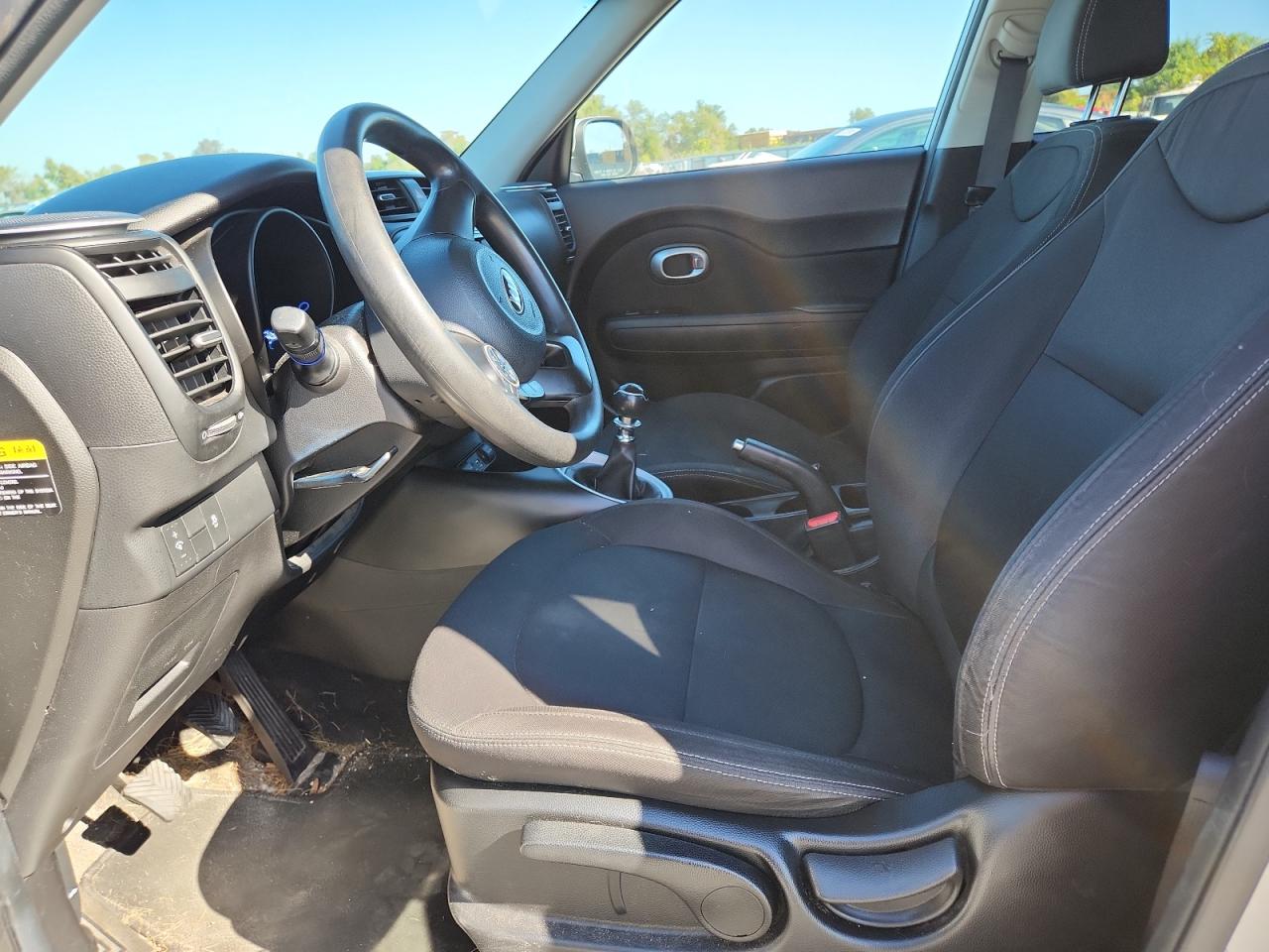 2017 Kia Soul VIN: KNDJN2A22H7411517 Lot: 91999255