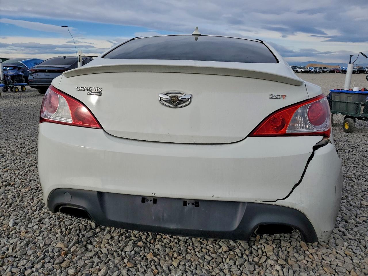 2010 Hyundai Genesis Coupe 2.0T VIN: KMHHT6KD5AU041565 Lot: 94804515