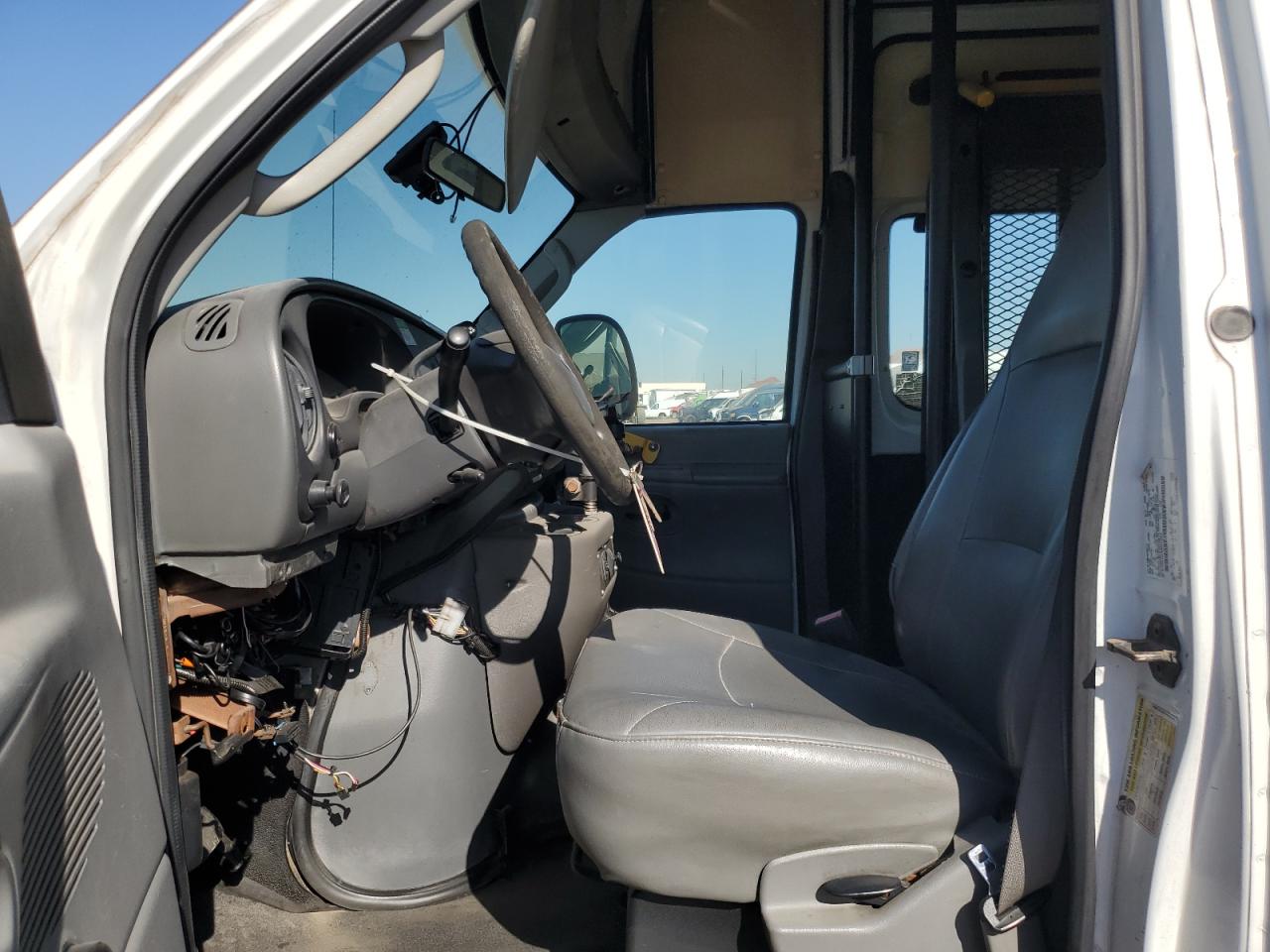 2008 Ford Econoline - Bus VIN: 1FTSS34L58DA13064 Lot: 92270055