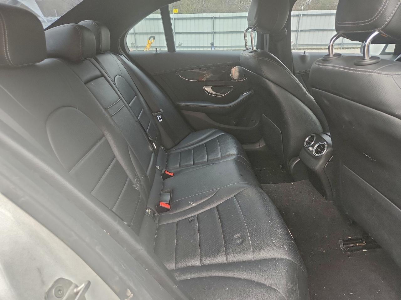 2016 Mercedes-Benz C 300 4Matic VIN: WDDWF4KB8GR143207 Lot: 93838205