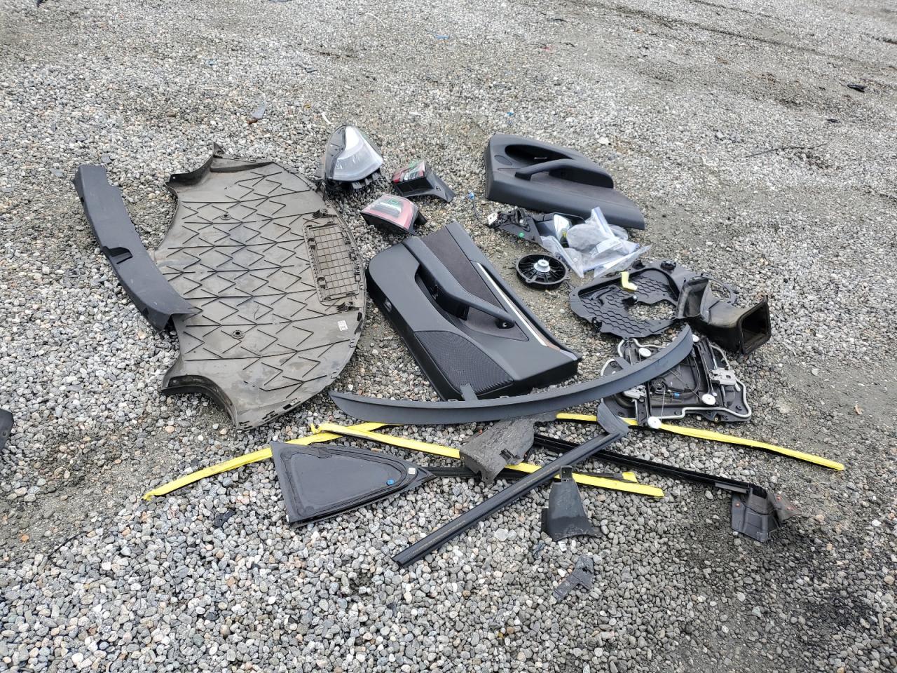 2022 Tesla Model 3 VIN: 5YJ3E1EBXNF164069 Lot: 93115975