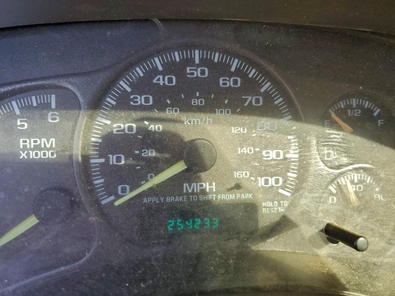 2001 Chevrolet Tahoe C1500 VIN: 1GNEC13TX1R126492 Lot: 93660775