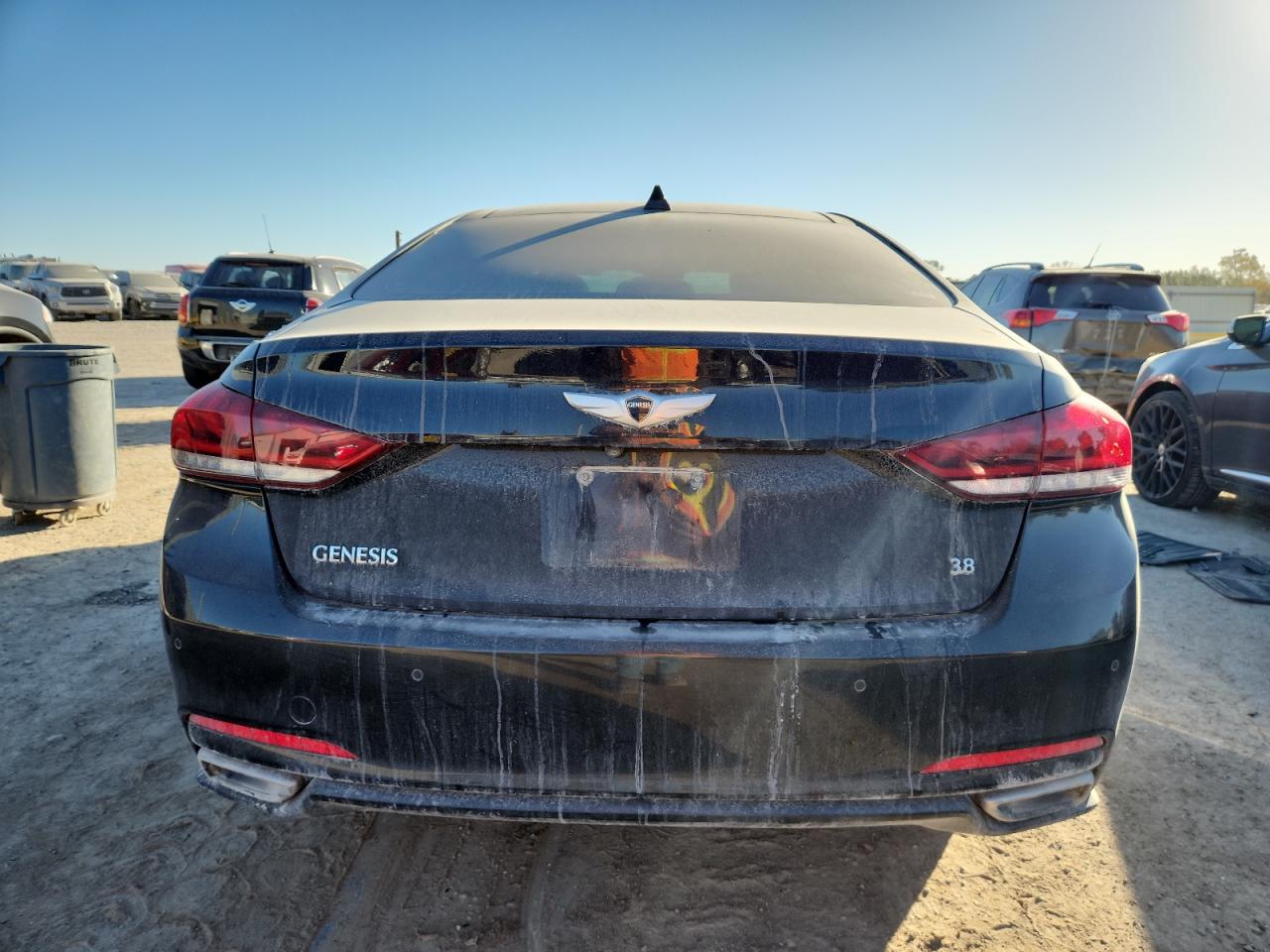 2015 Hyundai Genesis 3.8L VIN: KMHGN4JE3FU089643 Lot: 91237865