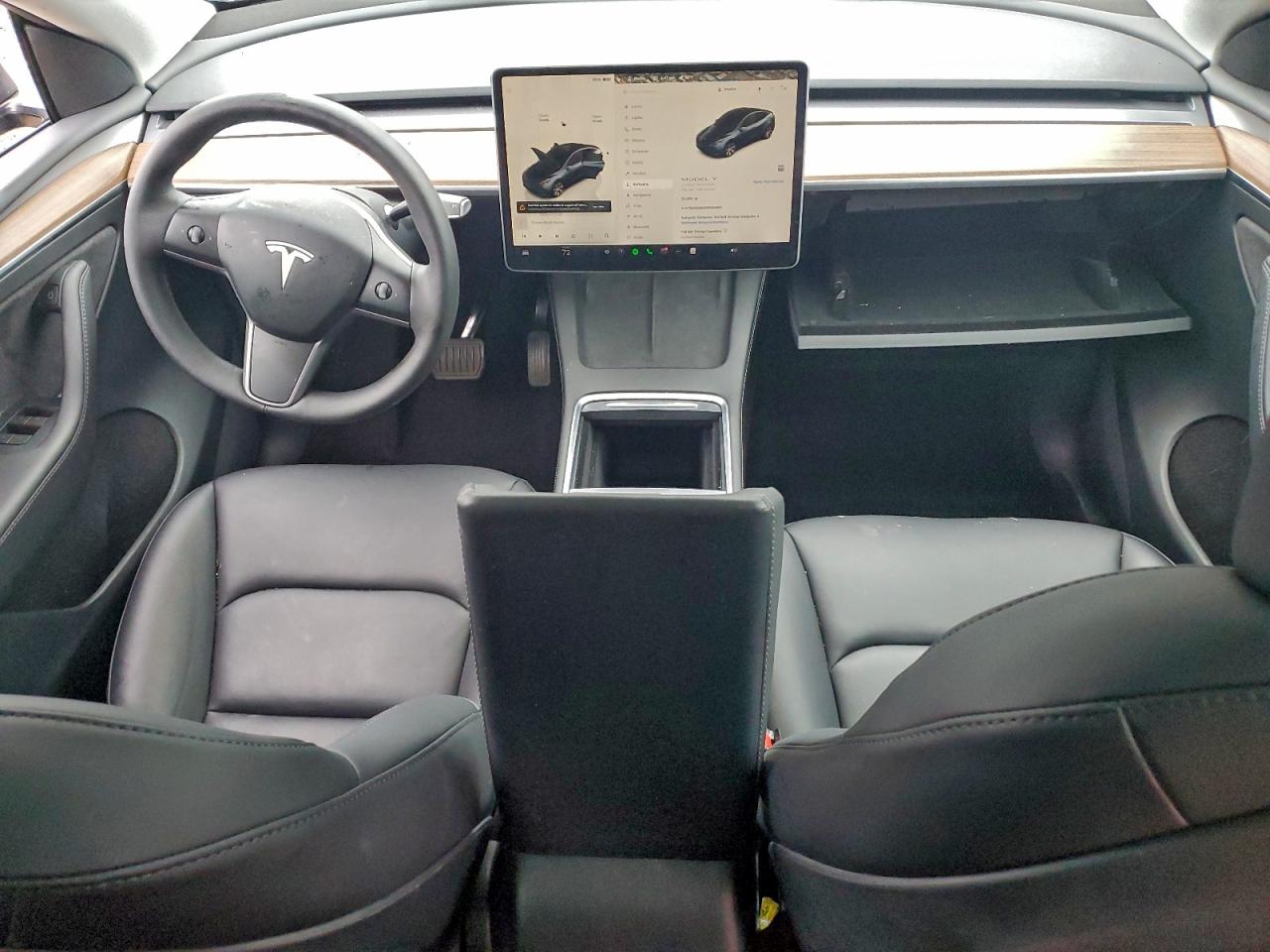 2024 Tesla Model Y VIN: 7SAYGDEE9RF014961 Lot: 93513425