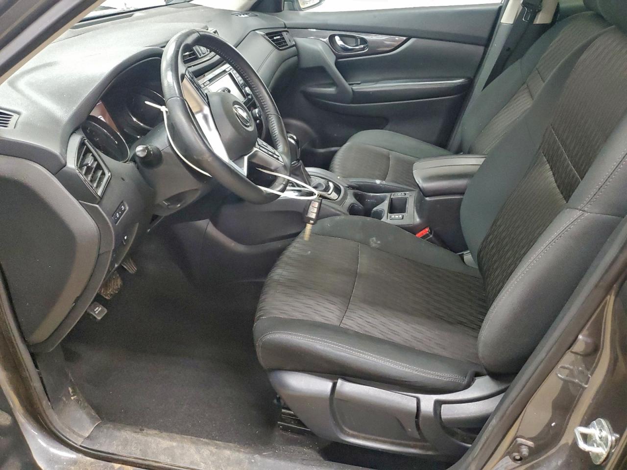 2019 Nissan Rogue S VIN: 5N1AT2MT1KC825828 Lot: 94393385