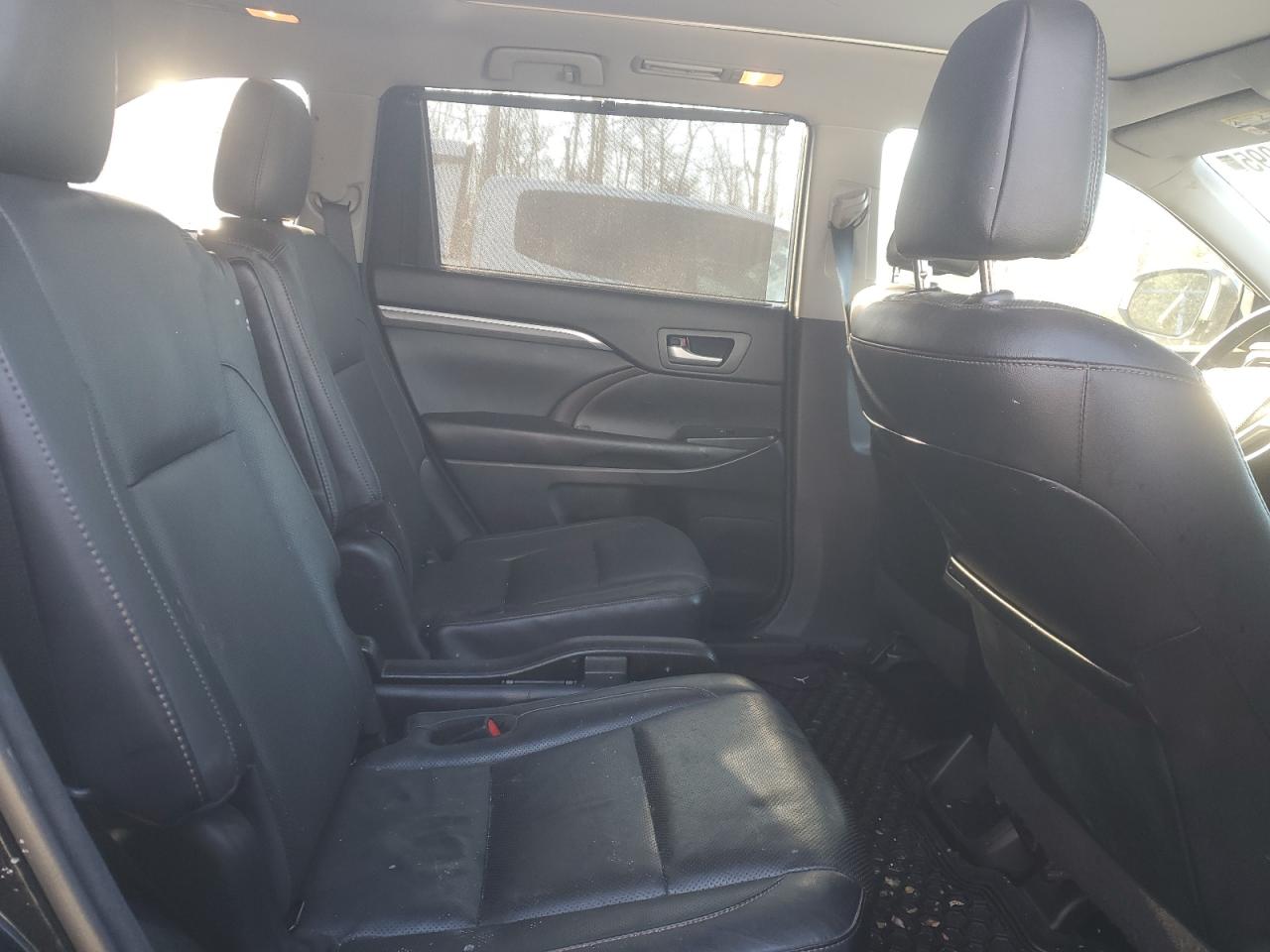 2018 Toyota Highlander Limited VIN: 5TDDZRFH7JS485132 Lot: 93756095