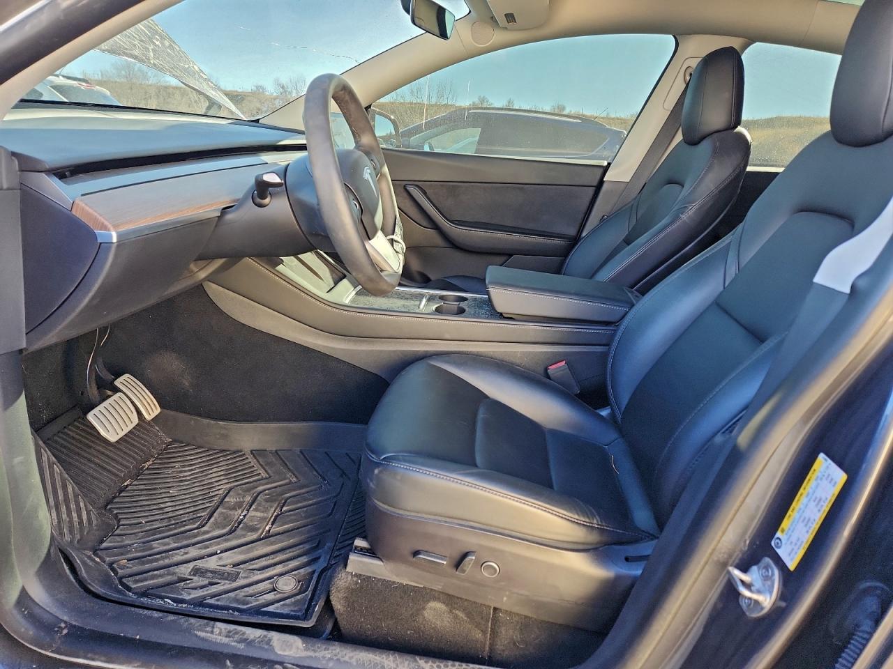 2022 Tesla Model Y VIN: 7SAYGDEF9NF414005 Lot: 93456945