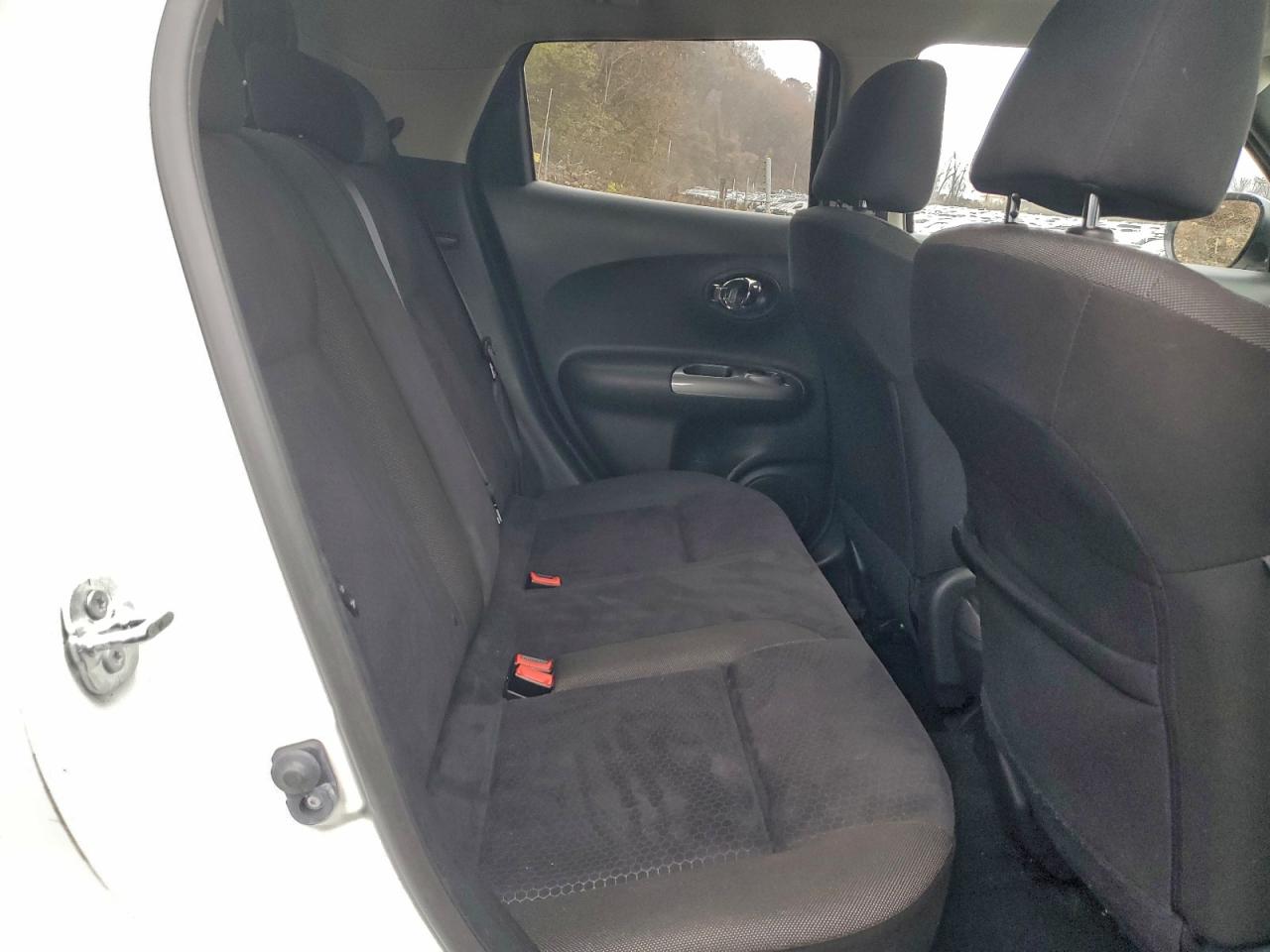 2014 Nissan Juke S VIN: JN8AF5MV1ET481053 Lot: 92891305