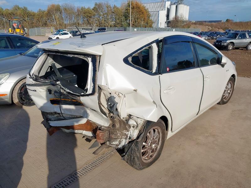 2016 TOYOTA PRIUS HYBRID 
