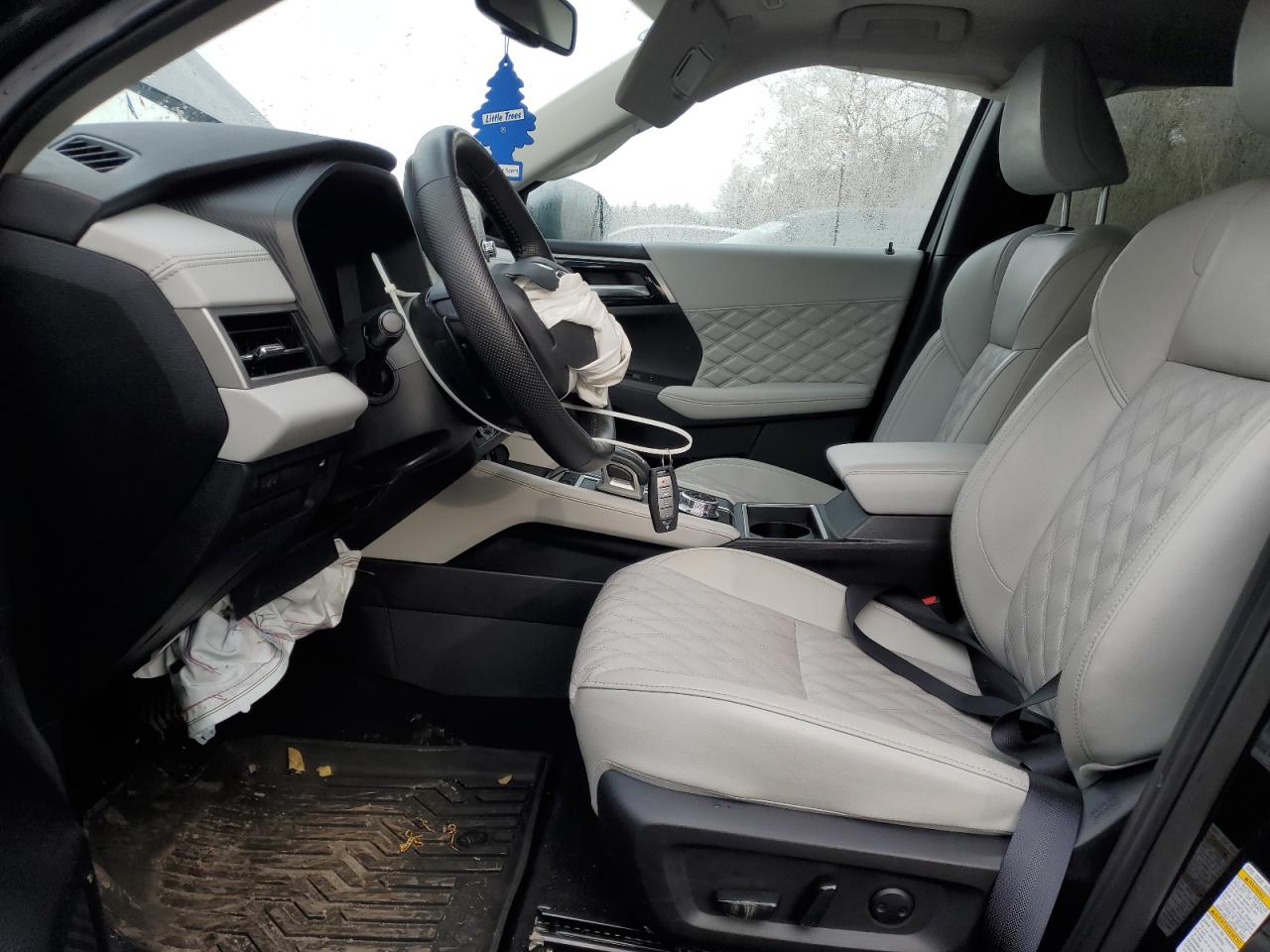 2024 Mitsubishi Outlander Se VIN: JA4J4VA88RZ636064 Lot: 92708405