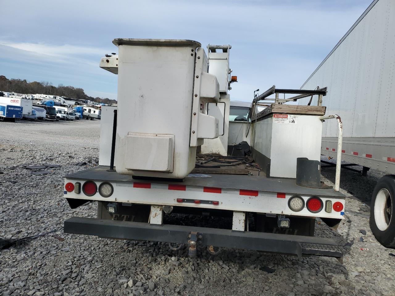 2009 Ford F450 Bucket Truck VIN: 1FDAF46Y09EB25955 Lot: 92784035