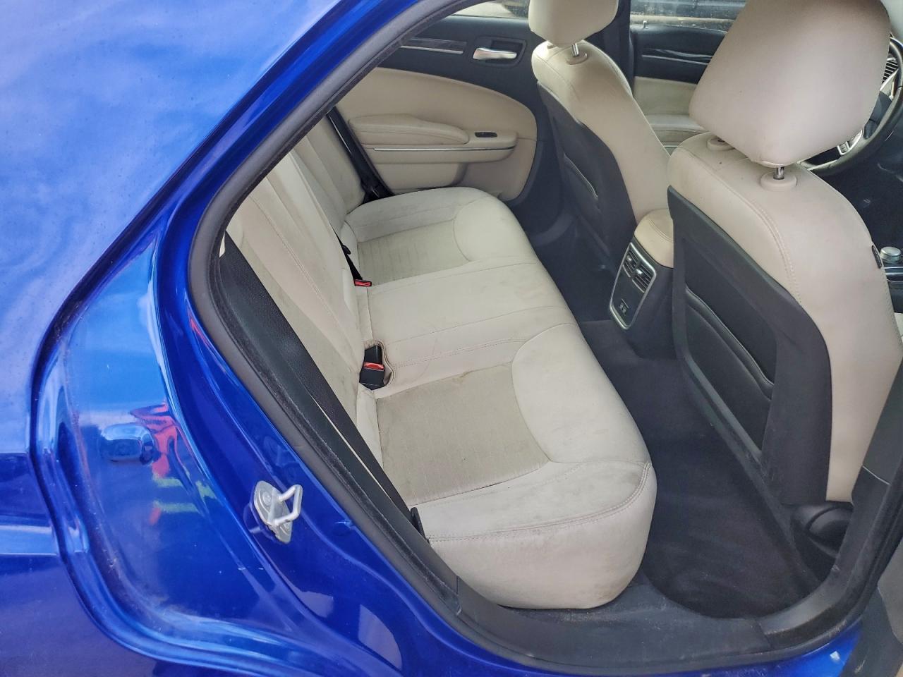 2018 Chrysler 300 Touring VIN: 2C3CCAAG9JH275258 Lot: 94283275