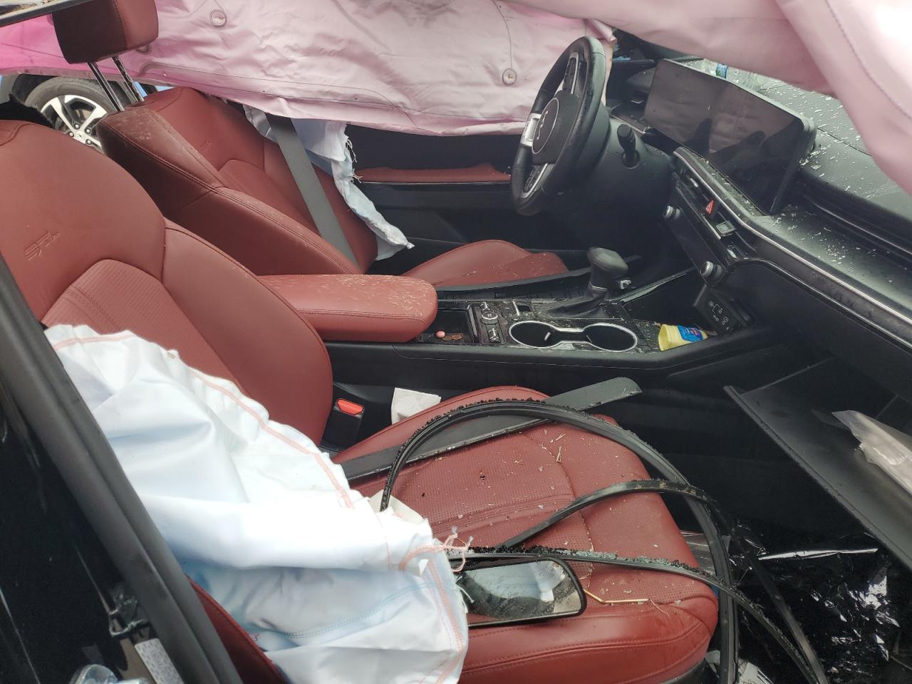 2026 Kia K5 Gt Line VIN: KNAG64J70T5398024 Lot: 93648335