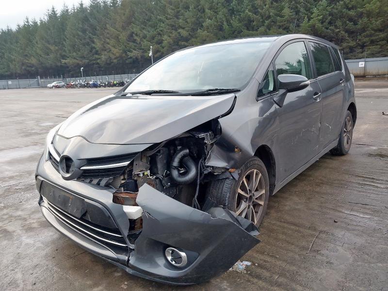 2014 TOYOTA VERSO 1.6 D-4D ICON 5DR for sale at Copart WHITBURN