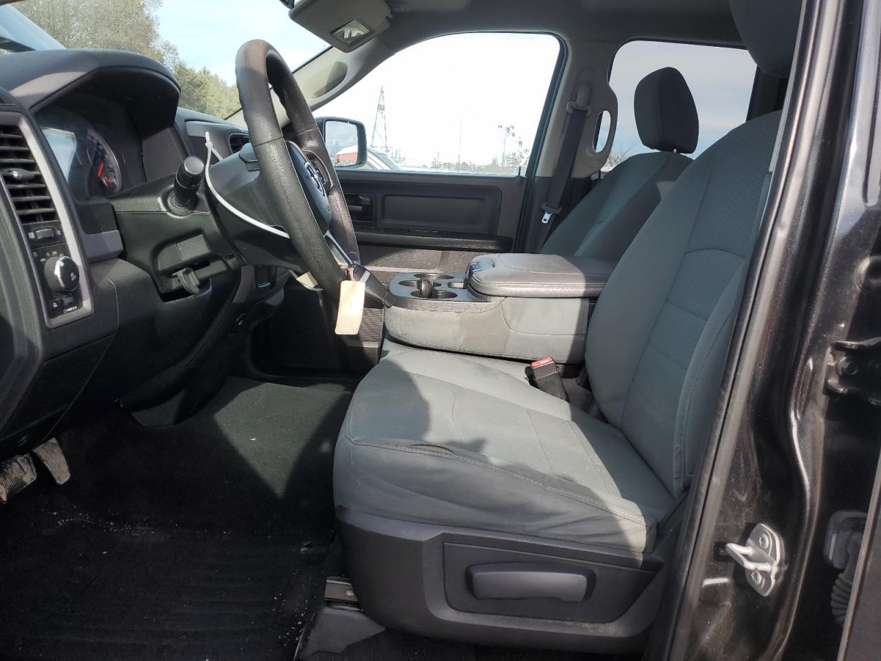 2018 Ram 1500 St VIN: 1C6RR7FT4JS261586 Lot: 93134645