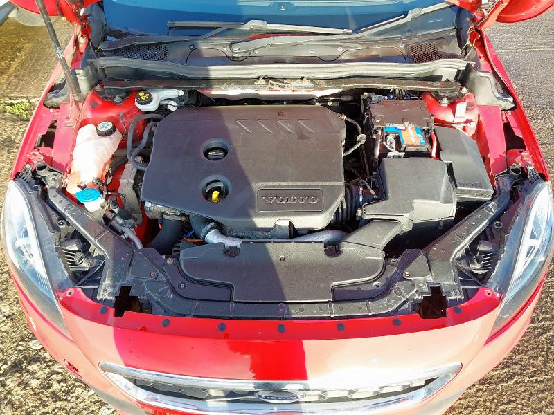 2014 VOLVO V40 D2 CROSS COUNTRY LUX 5DR