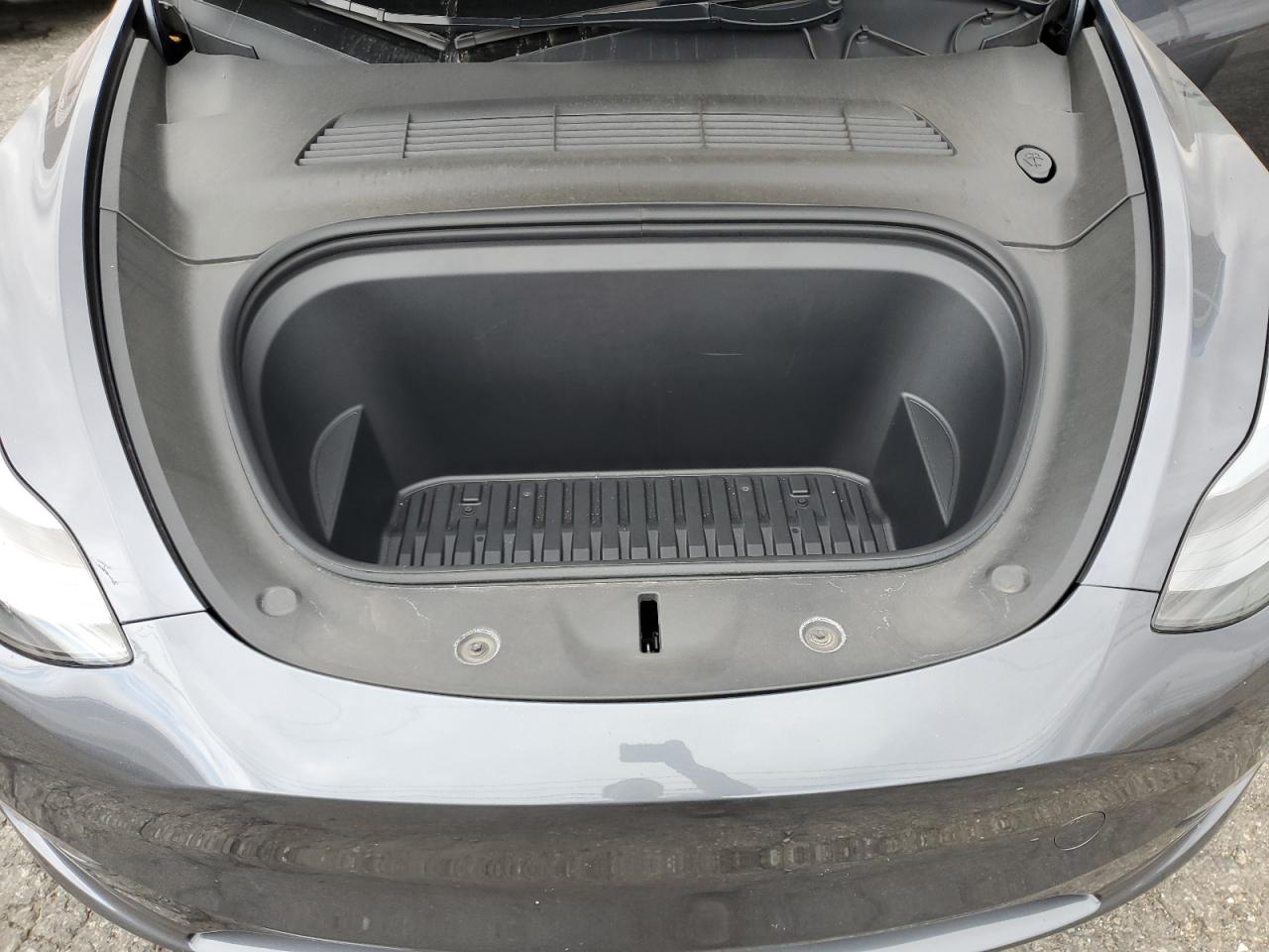 2023 Tesla Model Y VIN: 7SAYGDEE6PF848778 Lot: 93710175