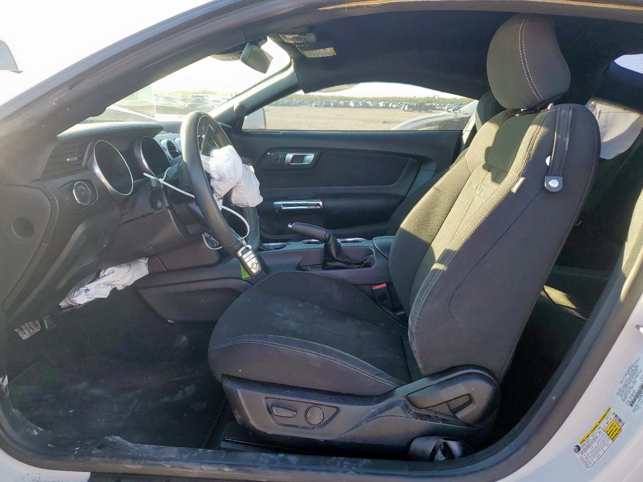 2021 Ford Mustang VIN: 1FA6P8THXM5113961 Lot: 91117875