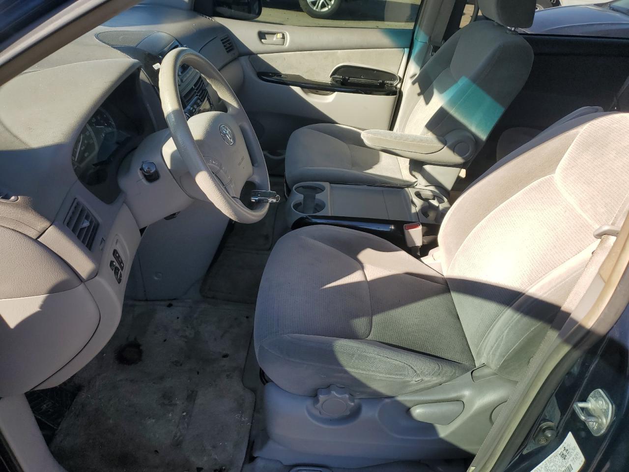 2004 Toyota Sienna Ce VIN: 5TDZA23C94S109145 Lot: 93260935