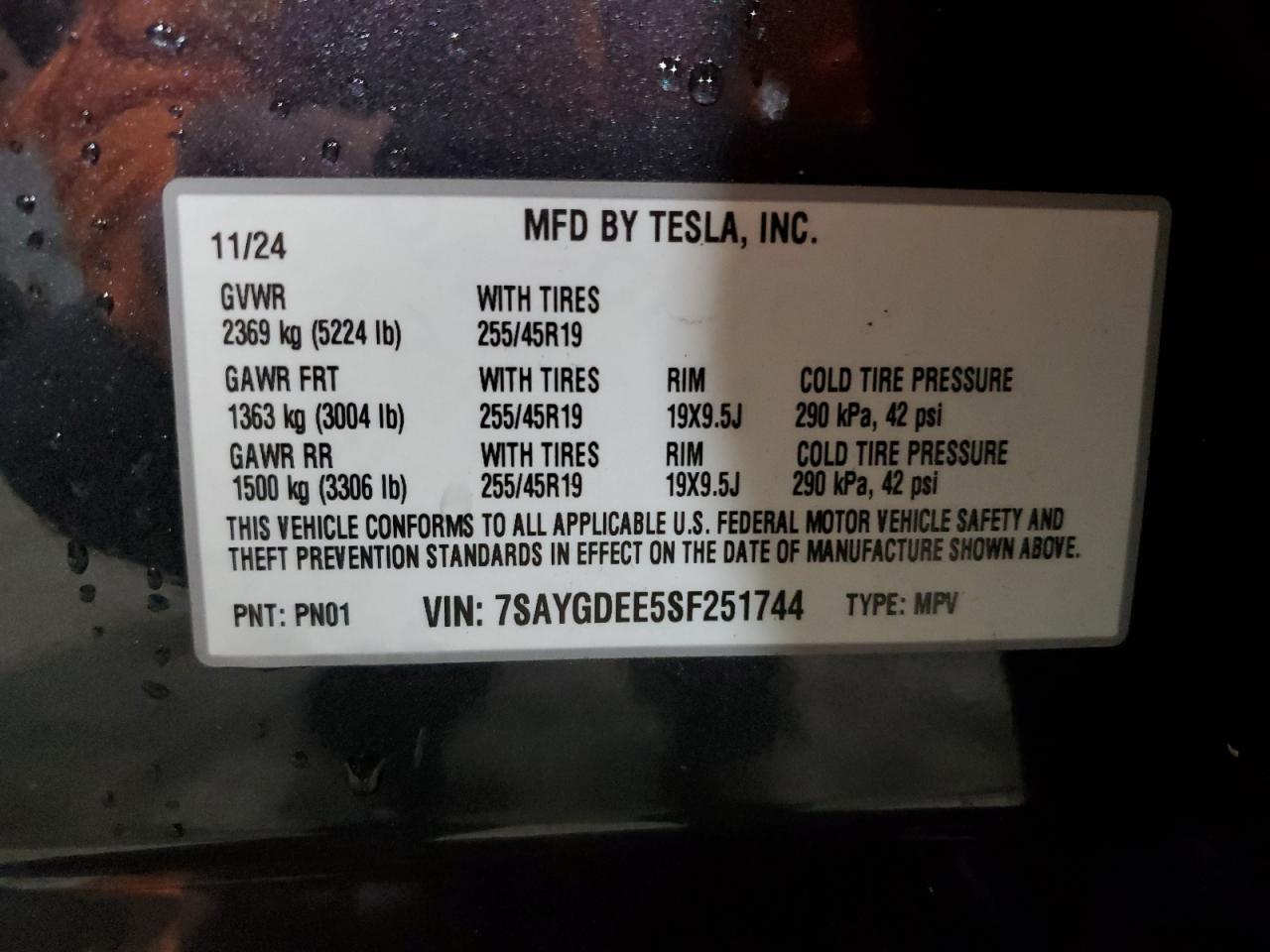 2025 Tesla Model Y VIN: 7SAYGDEE5SF251744 Lot: 93203385