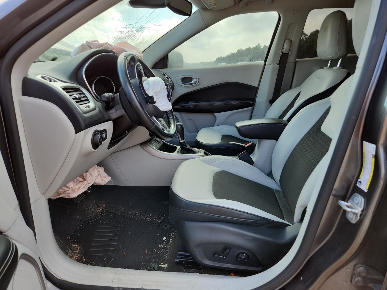 2018 Jeep Compass Latitude VIN: 3C4NJCBB0JT268201 Lot: 93586975