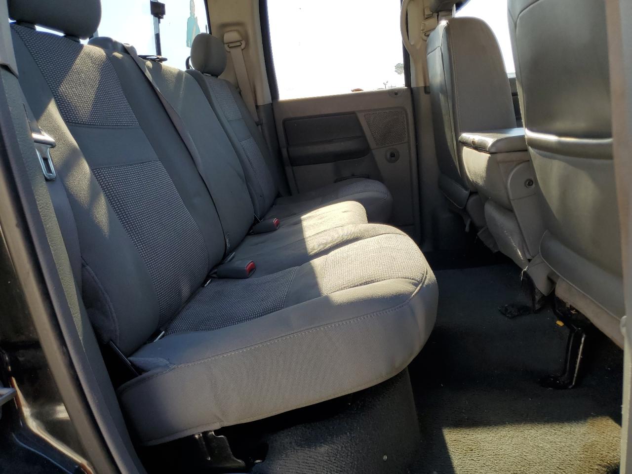 2007 Dodge Ram 1500 St VIN: 1D7HU182X7S205333 Lot: 91230005