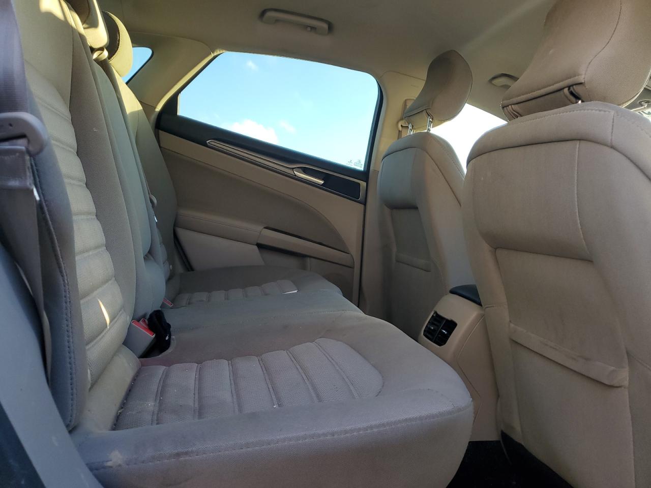 2017 Ford Fusion Se VIN: 3FA6P0H78HR331725 Lot: 90673385