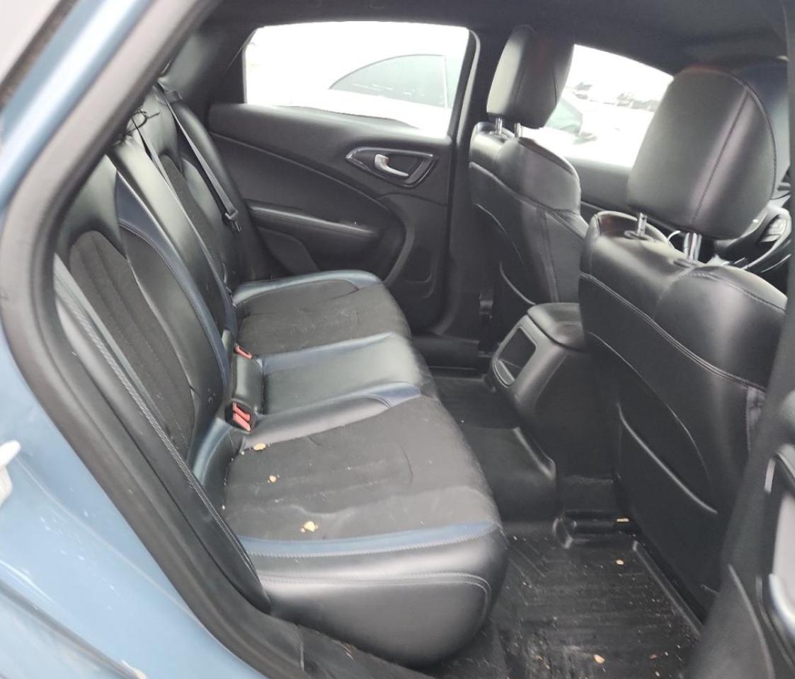 2015 Chrysler 200 S VIN: 1C3CCCBG2FN592310 Lot: 92612265