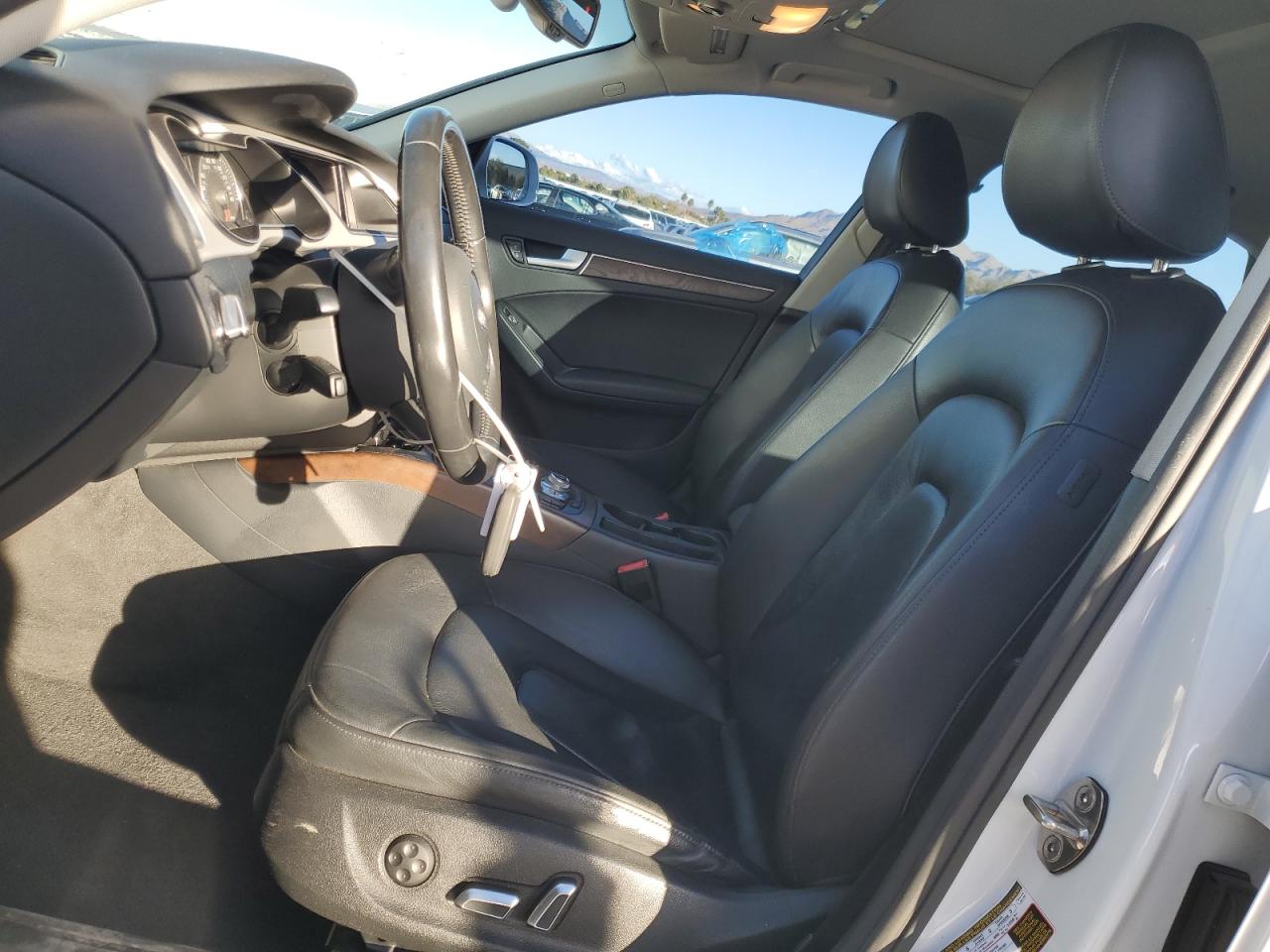 2015 Audi A4 Premium Plus VIN: WAUFFAFL3FN029579 Lot: 92740155