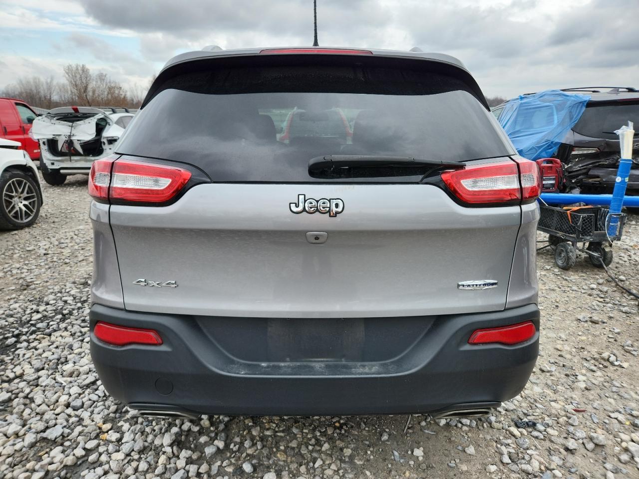 2016 Jeep Cherokee Latitude VIN: 1C4PJMCS8GW232854 Lot: 90981465