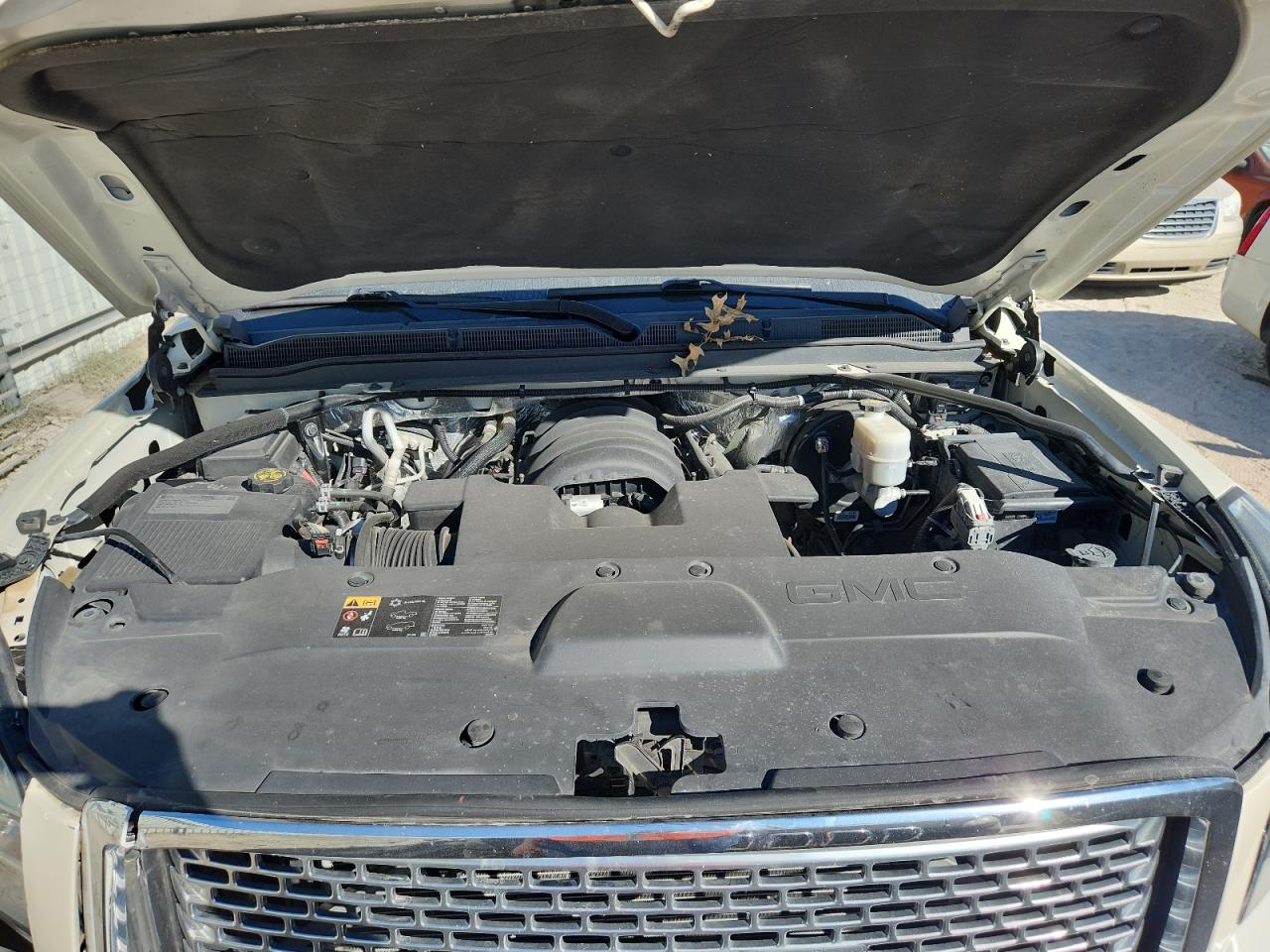 2015 GMC Yukon Denali VIN: 1GKS2CKJ7FR688002 Lot: 91795625