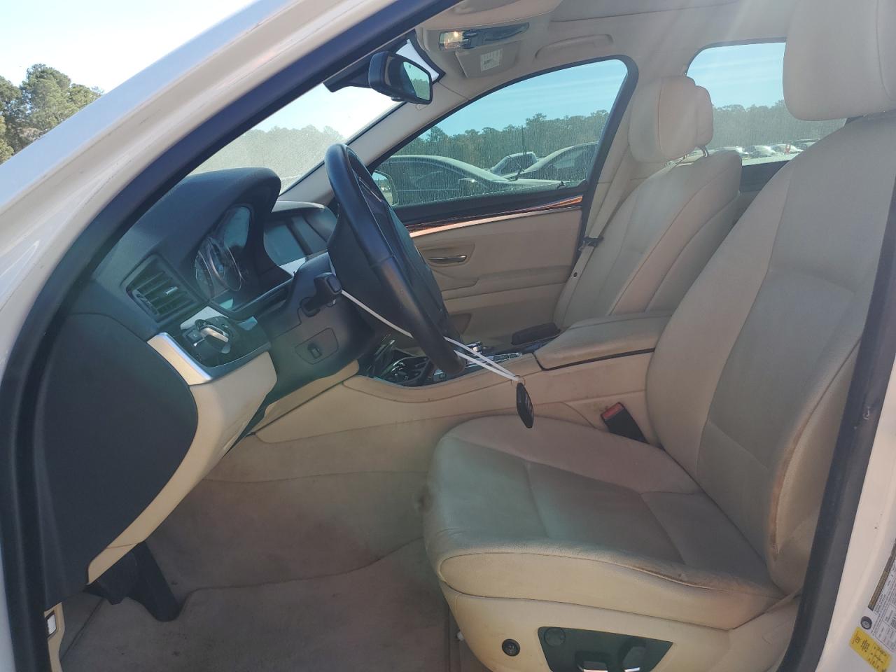 2011 BMW 528 I VIN: WBAFR1C50BC746928 Lot: 91057435