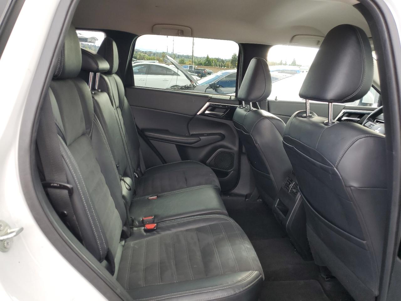 2022 Mitsubishi Outlander Se VIN: JA4J3UA83NZ010025 Lot: 92094815